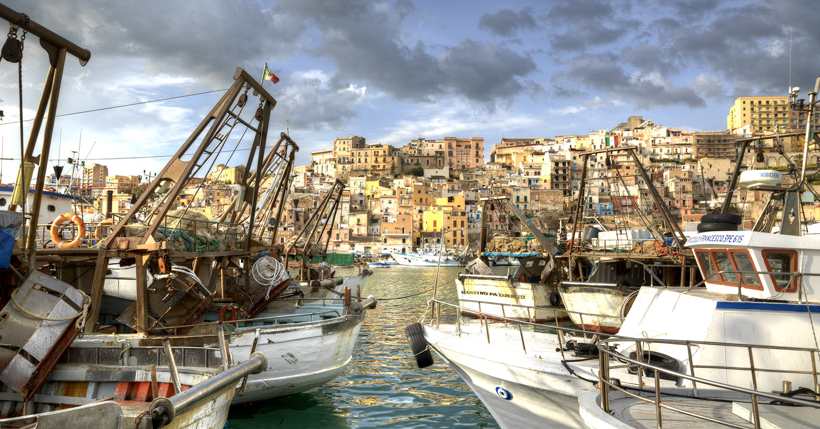 Hafen von Sciacca auf Sizilien fotografiert von Susanne Reiss Geschäftsführerin von REISS Reisen Luxusreisen