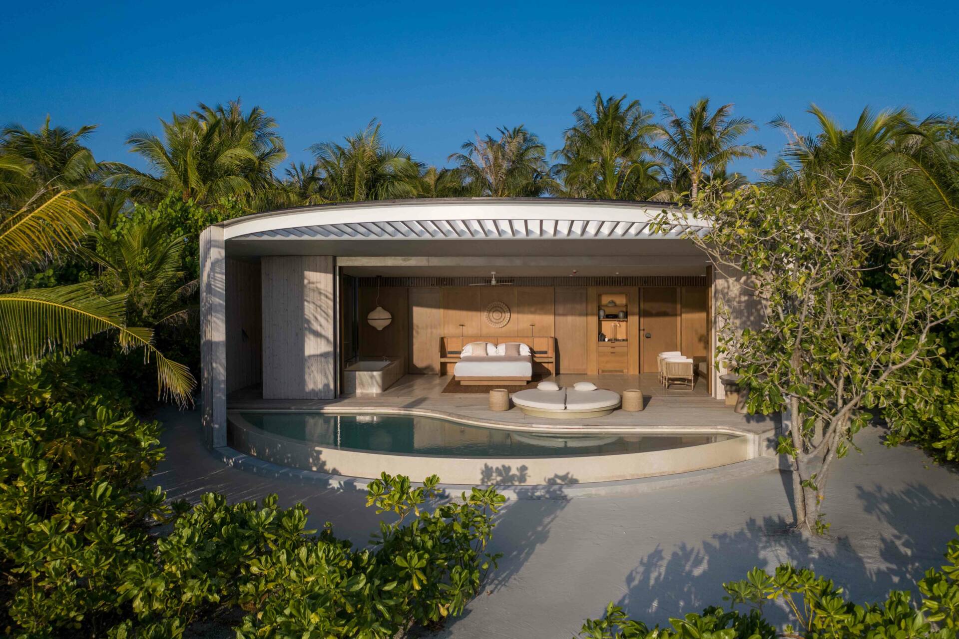 The Ritz-Carlton Maldives, Fari Islands - Beach Pool Villa Exterior